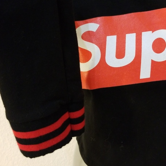 "Super" long sleeve crop top - Picture 4 of 4